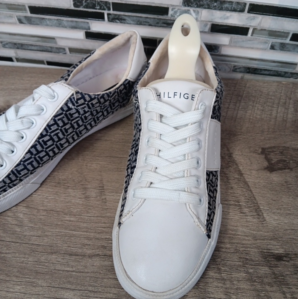 Tommy Hilfiger White Navy Sneakers 6M Slip On Y2k Streetwear